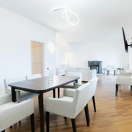 Majestic With Sea View & Private